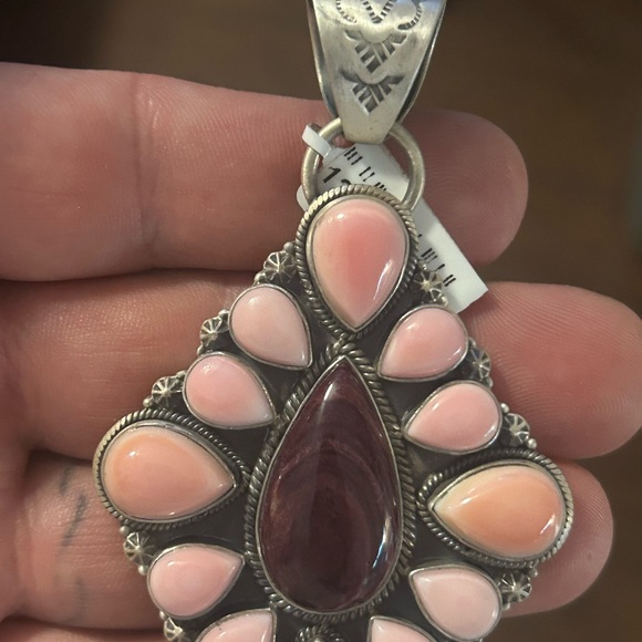 STERLING SILVER NATIVE AMERICAN SIGNED PINK CONCH PURPLE SPINY OYSTER PENDANT - Picture 4 of 9